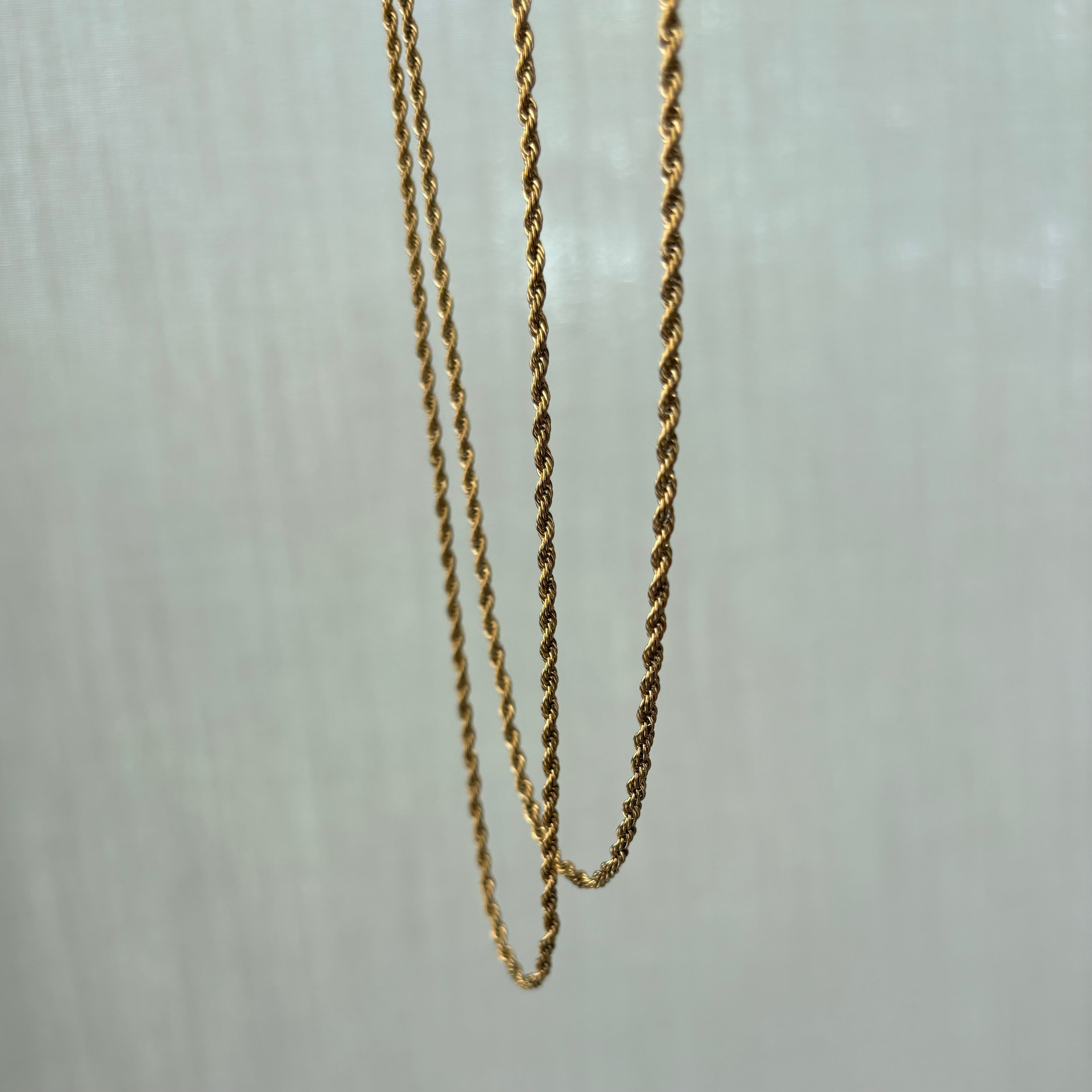 Collier chaîne torsadée dorée en acier inoxydable | Odette