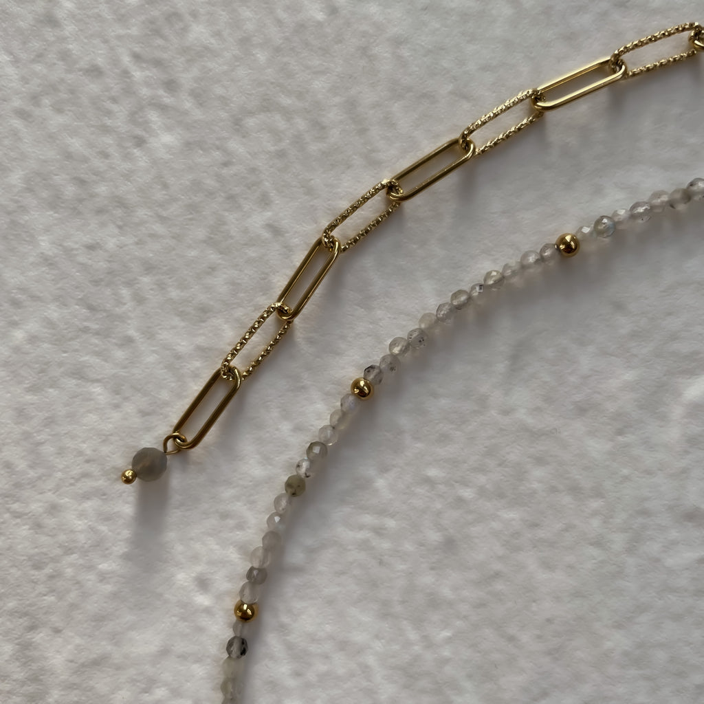 Bracelet perles semi-précieuses et mailles dorées en acier inoxydable | Vannina