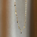 Collier Doré en Acier Inoxydable avec Perles Noires | Opaline