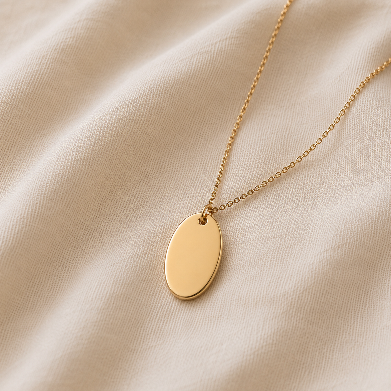 Pendentif ovale doré